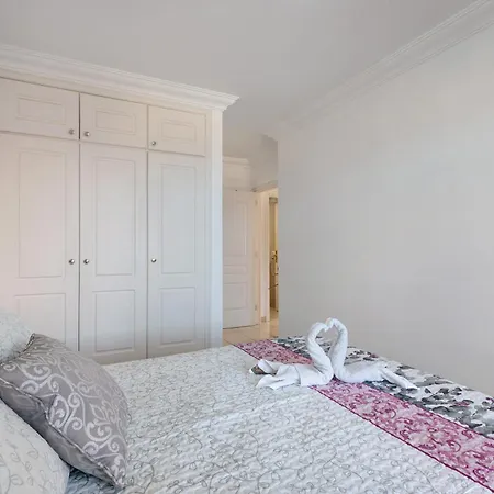 Terrazas Del Duque Fase2 アパート *