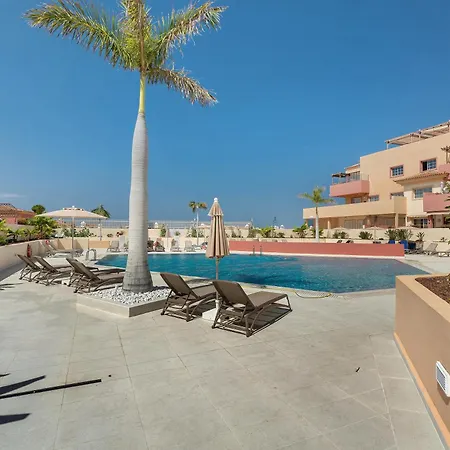 Terrazas Del Duque Fase2 アパート *